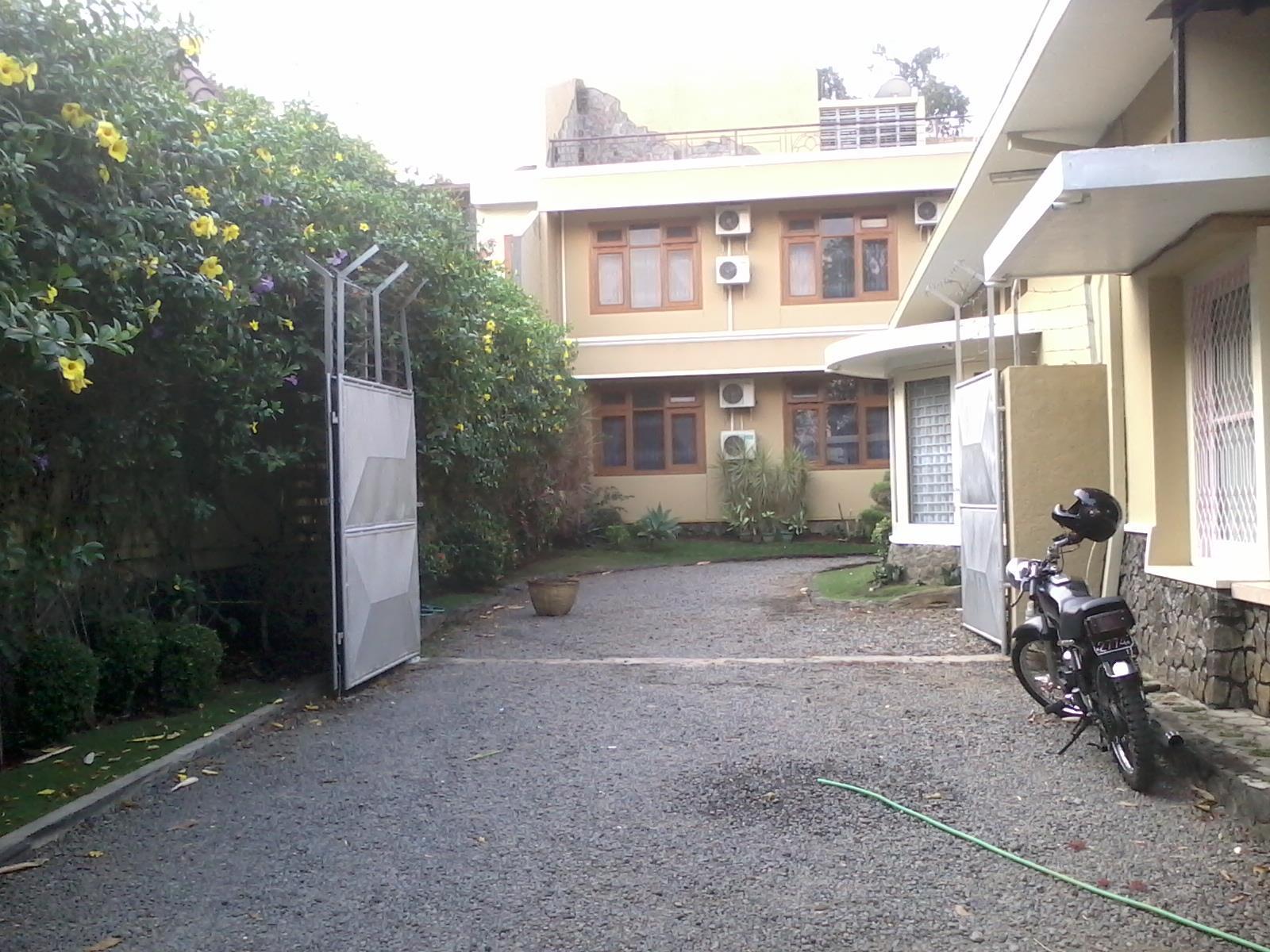 Reddoorz Plus Near Brawijaya Museum Маланг Екстериор снимка