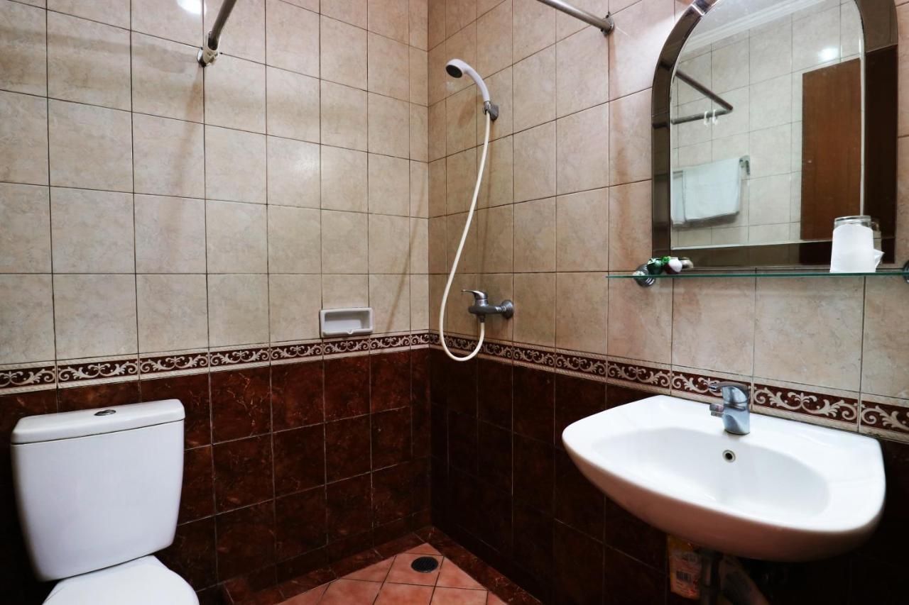 Reddoorz Plus Near Brawijaya Museum Маланг Екстериор снимка