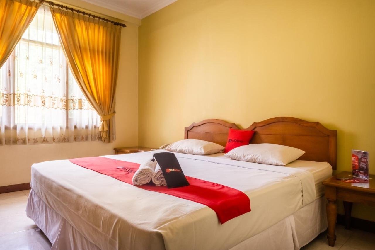 Reddoorz Plus Near Brawijaya Museum Маланг Екстериор снимка